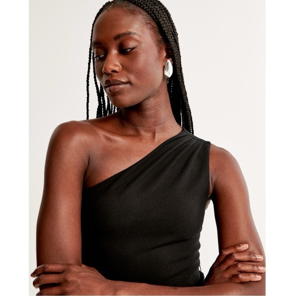 NWT Abercrombie & Fitch Size XS Crepe Asymmetrical One-Shoulder Bodysuit Black - Picture 9 of 9